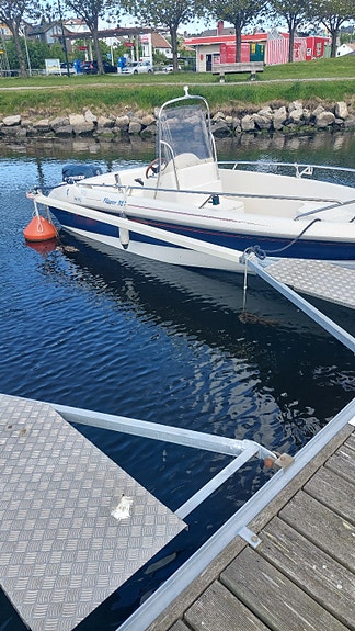 En ypperlig båt til dagsturer, vannsport og fisking skal selges 4 of 5