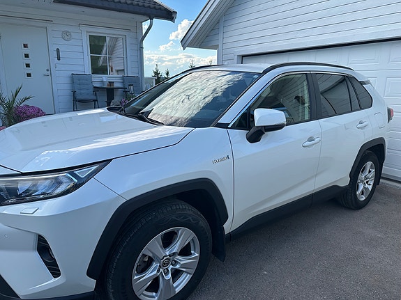 Toyota RAV4 3 of 3