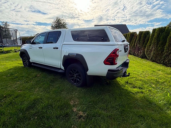 Toyota HiLux 5 of 5