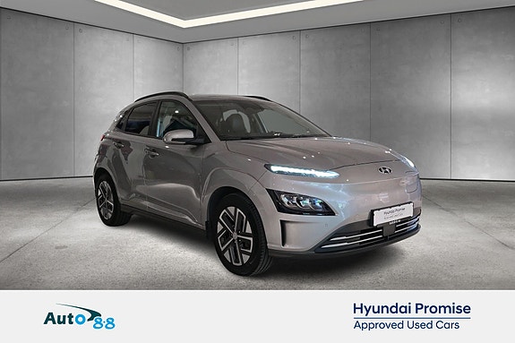 Hyundai Kona 2 of 5