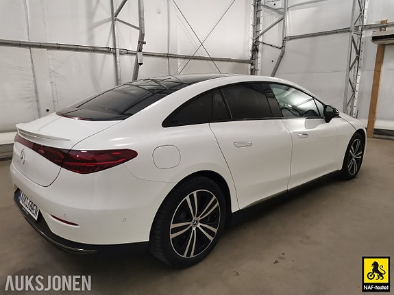 Mercedes-Benz EQE300 4 of 5