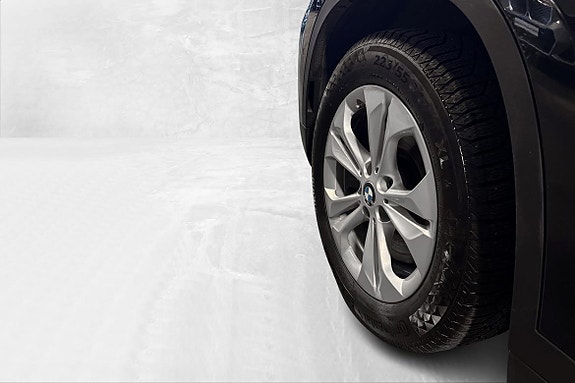 BMW X1 2 of 5