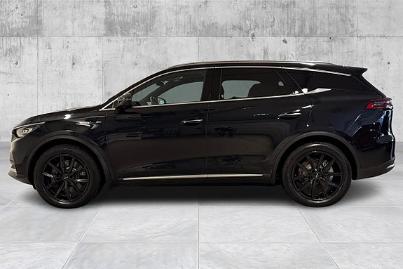 BYD Tang 2 of 5