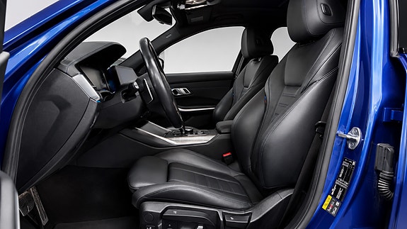 BMW 330e 9 of 19