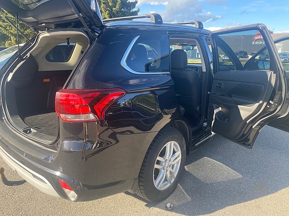 Mitsubishi Outlander 4 of 5