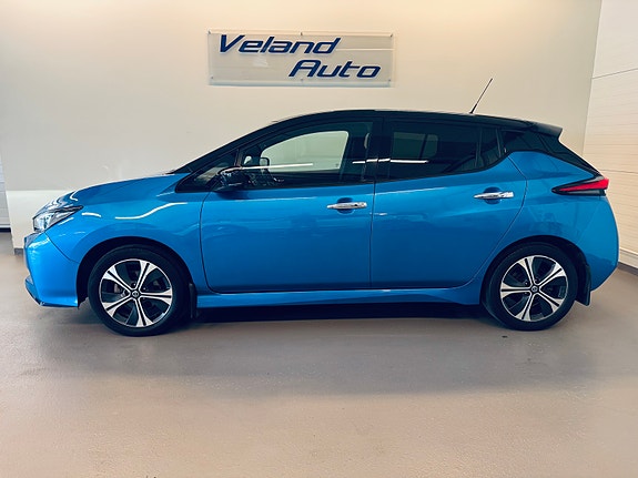 Nissan Leaf 3 of 5