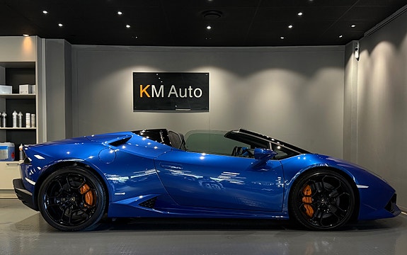 Lamborghini Huracan Spyder 15 of 30