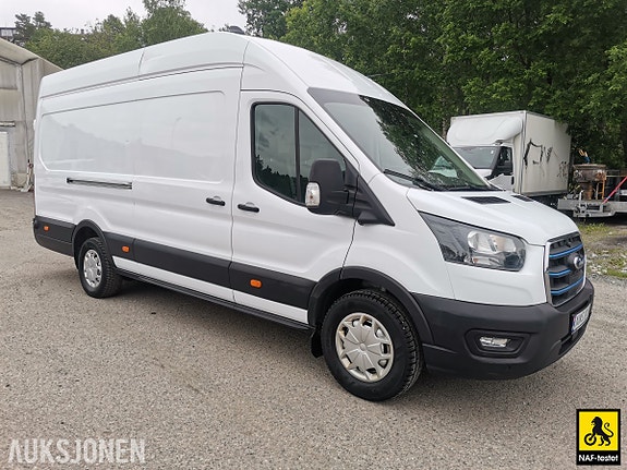 Ford Transit 3 of 5