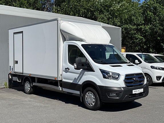 Ford Transit 3 of 5