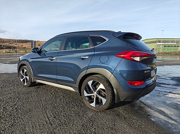 Hyundai Tucson 11 of 17