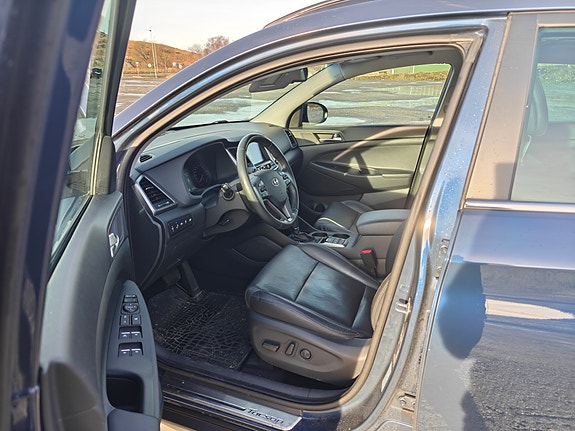 Hyundai Tucson 8 of 17