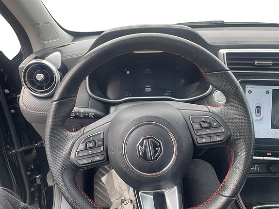 MG ZS EV 14 of 18