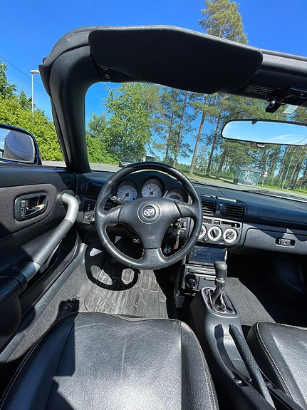 Toyota MR2 14 of 23