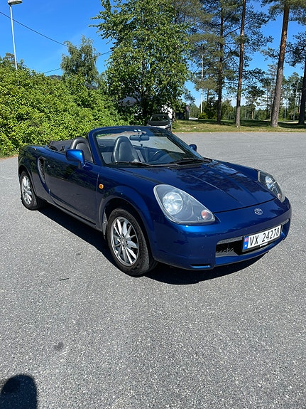 Toyota MR2 2 of 5