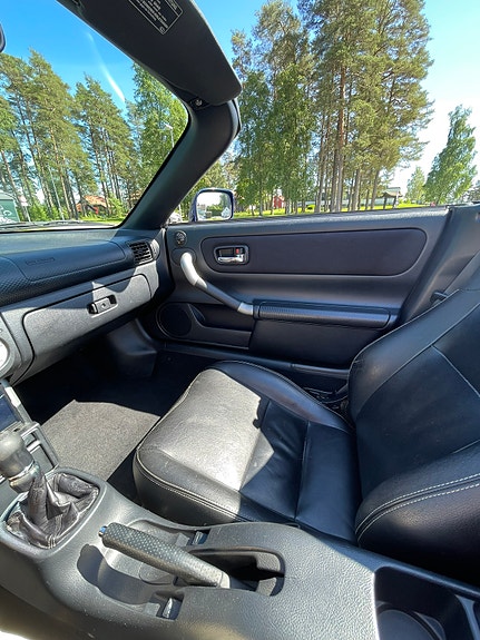 Toyota MR2 16 of 23