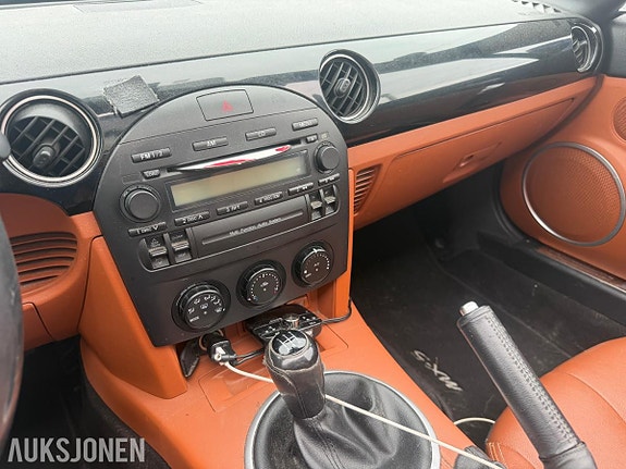 Mazda MX-5 19 of 30
