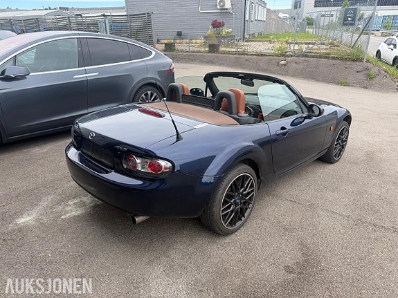 Mazda MX-5 13 of 30