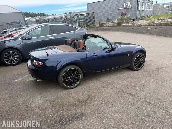 Mazda MX-5 10 of 30