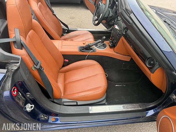 Mazda MX-5 25 of 30