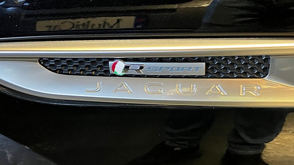 Jaguar F-PACE 9 of 22