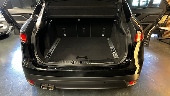 Jaguar F-PACE 15 of 22