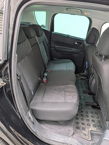 Peugeot 3008 14 of 15