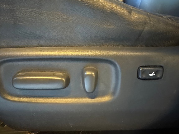 Toyota RAV4 18 of 23