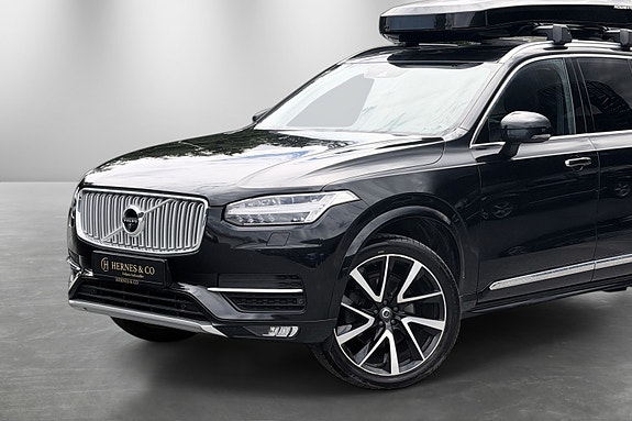 Volvo XC90 2 of 5