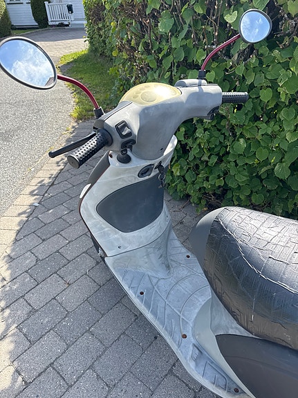 Piaggio ZIP 50 3 of 5