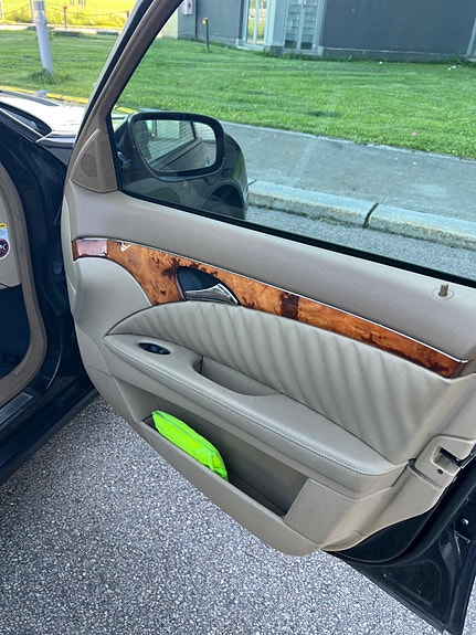 Mercedes-Benz E220 18 of 20