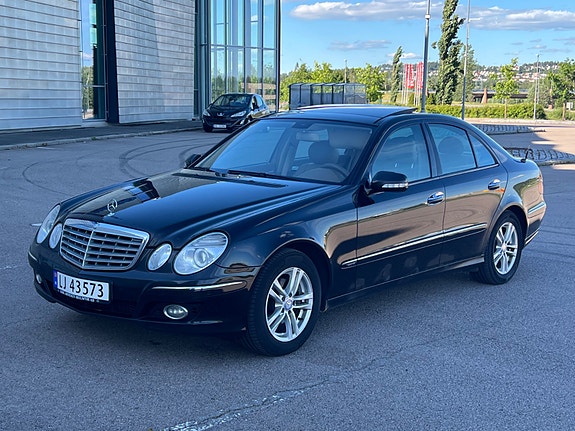 Mercedes-Benz E220 7 of 20