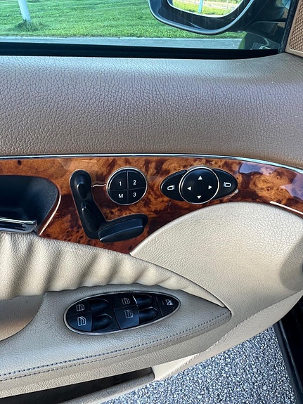 Mercedes-Benz E220 15 of 20