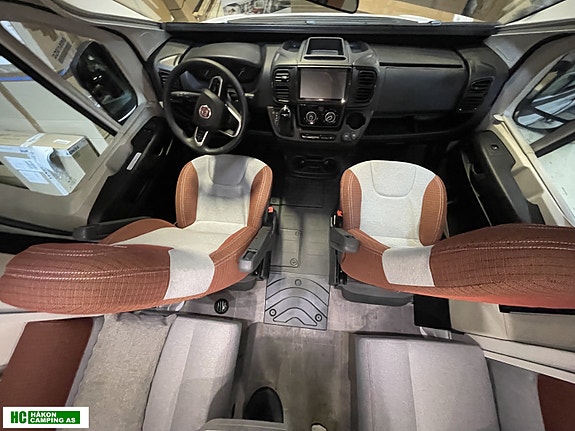Challenger Sommer tilbud - Du sparer 176 600,- X250 OPEN EDITION AUTOMAT Fiat Ducato JTD 140 hk 2,2L auto, SUPERDEAL på denne. 8 of 24