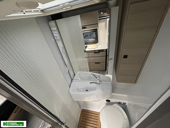Challenger Sommer tilbud - Du sparer 176 600,- X250 OPEN EDITION AUTOMAT Fiat Ducato JTD 140 hk 2,2L auto, SUPERDEAL på denne. 13 of 24