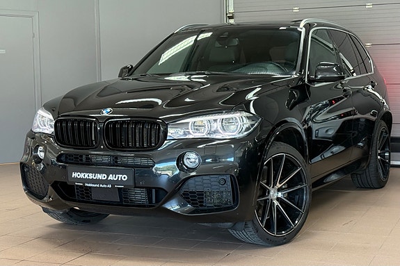 BMW X5 2 of 5
