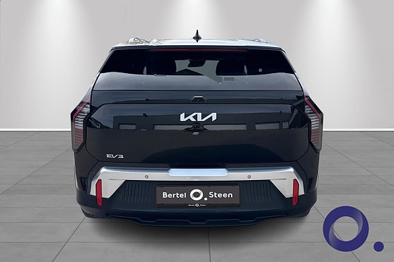 Kia EV3 4 of 5