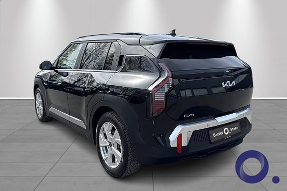 Kia EV3 3 of 5