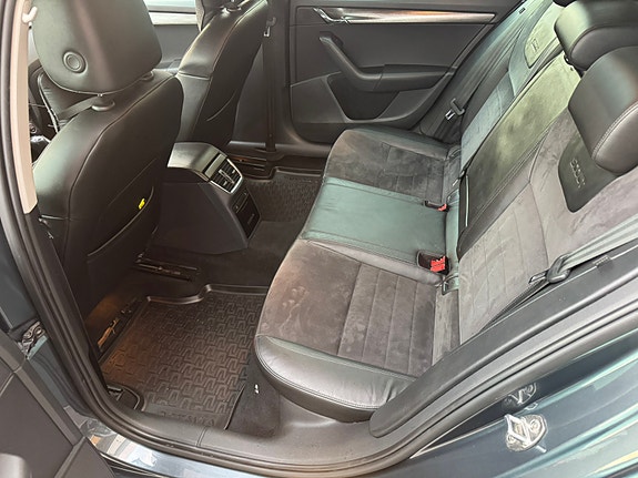 Skoda Octavia Scout 18 of 22