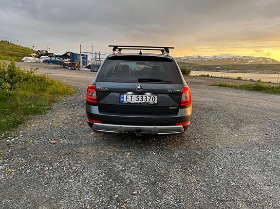 Skoda Octavia Scout 7 of 22