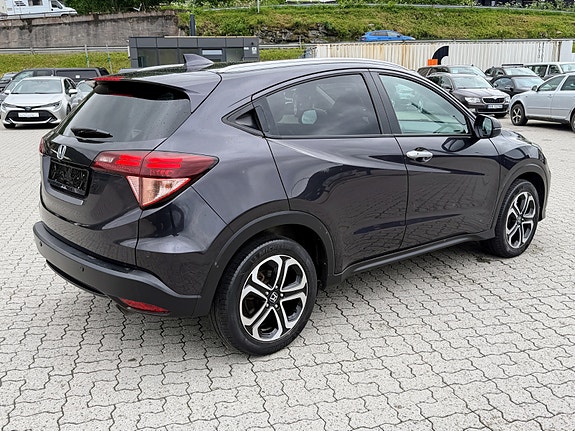Honda HR-V 3 of 5