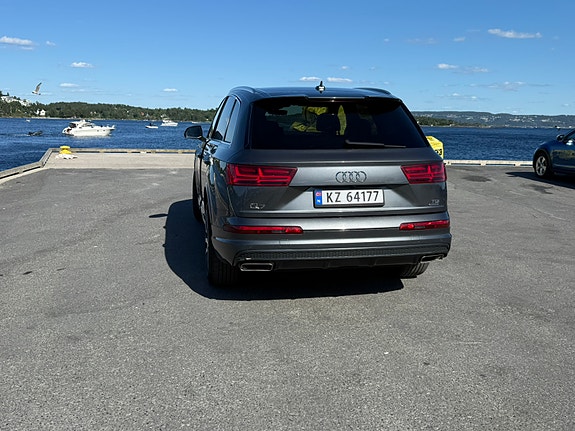 Audi Q7 6 of 30