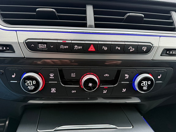 Audi Q7 15 of 30