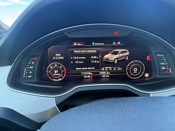 Audi Q7 8 of 30
