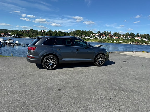 Audi Q7 5 of 30