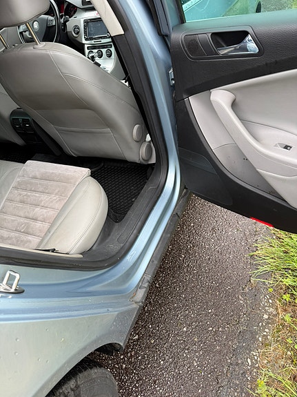 Volkswagen Passat 17 of 30