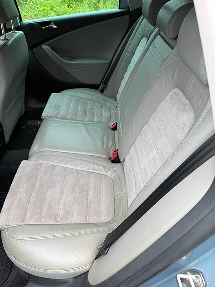 Volkswagen Passat 15 of 30