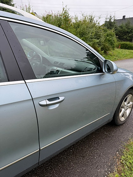 Volkswagen Passat 11 of 30