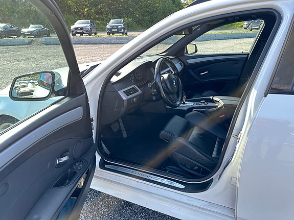 BMW 520d 5 of 30