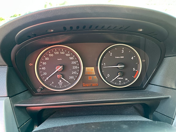 BMW 520d 12 of 30