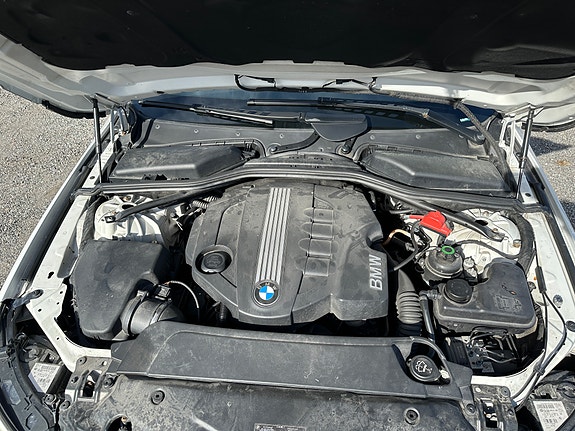BMW 520d 14 of 30